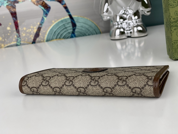 グッチ財布コピー内部構造